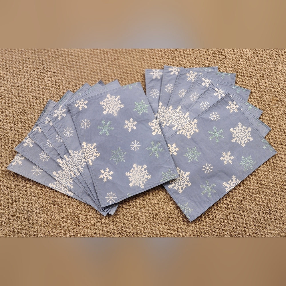 Snowflake fabric placemat set (12), light blue/white, 12×17, Cecil Saydah Co NEW